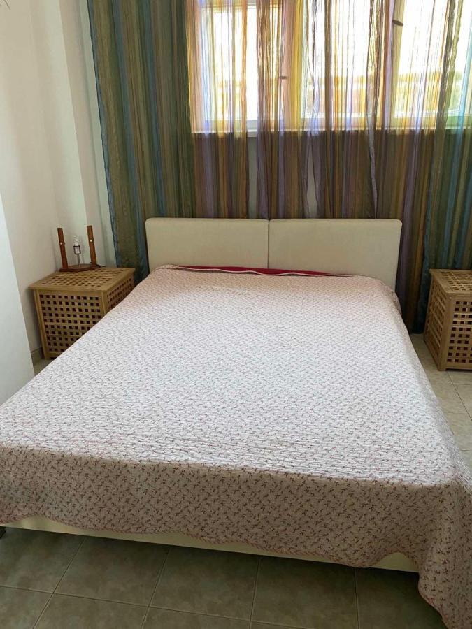Central Apartment Софія Екстер'єр фото